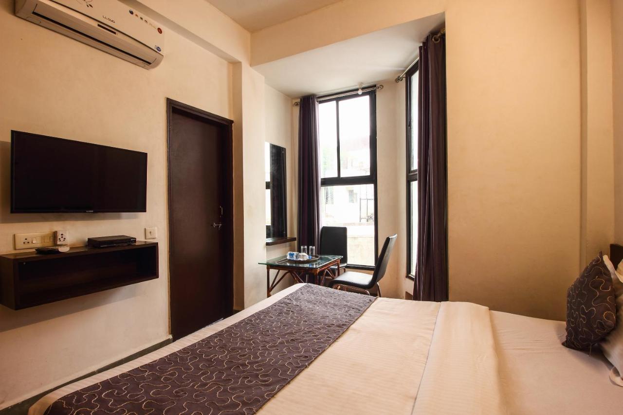 Oyo 3802 Hotel Nirmal Residency Aurangābād Esterno foto